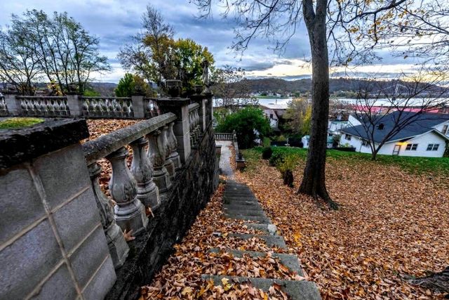 315 W 3rd Street, Maysville, KY 41056