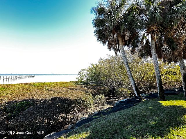 7130 S Tropical Trail, Merritt Island, FL 32952