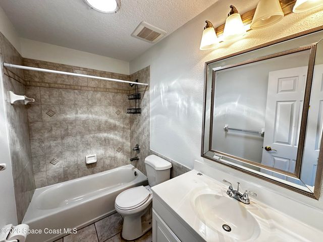 7130 S Tropical Trail, Merritt Island, FL 32952