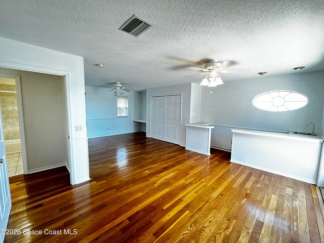 7130 S Tropical Trail, Merritt Island, FL 32952