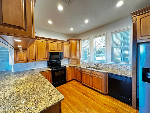 7130 S Tropical Trail, Merritt Island, FL 32952