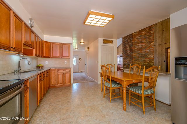 330 Diamond Road, Jackson, NJ 08527