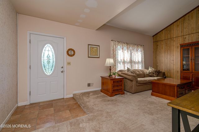 330 Diamond Road, Jackson, NJ 08527