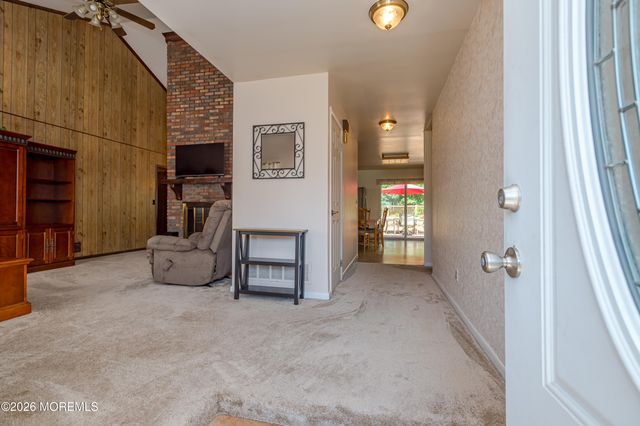 330 Diamond Road, Jackson, NJ 08527