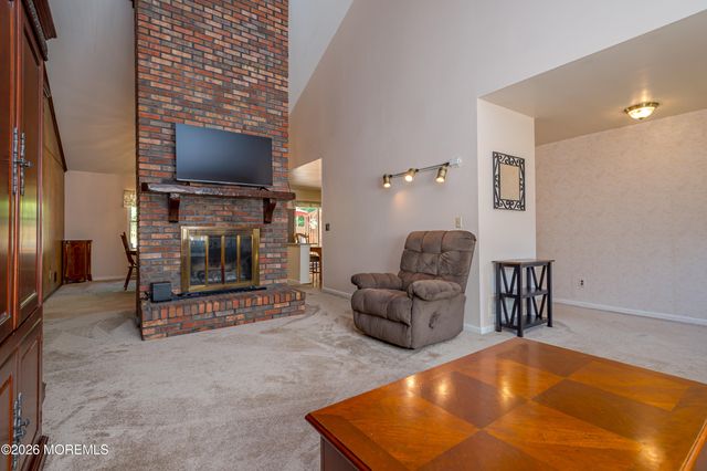 330 Diamond Road, Jackson, NJ 08527