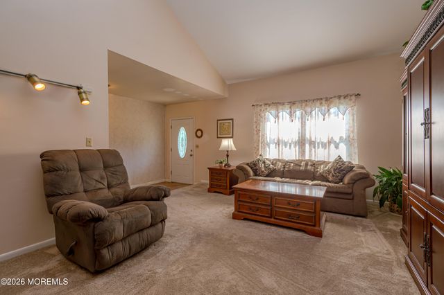 330 Diamond Road, Jackson, NJ 08527