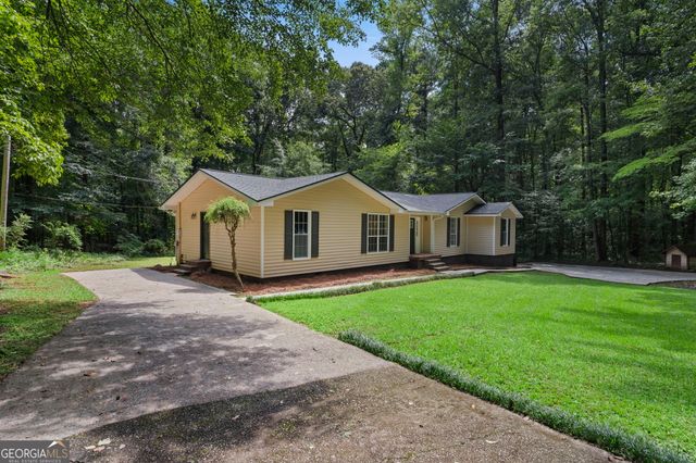 419 Marcella Avenue, Sharpsburg, GA 30277