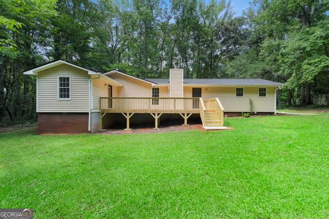 419 Marcella Avenue, Sharpsburg, GA 30277