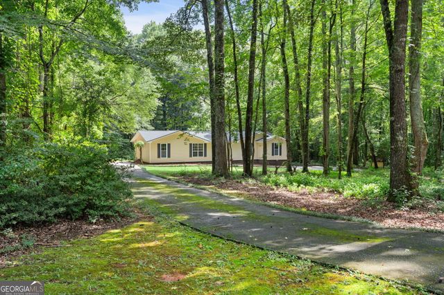 419 Marcella Avenue, Sharpsburg, GA 30277