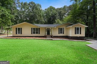 419 Marcella Avenue, Sharpsburg, GA 30277