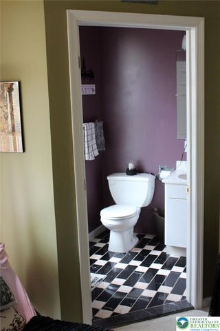 3045 West Scenic Drive, Moore Twp, PA 18038