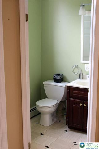 3045 West Scenic Drive, Moore Twp, PA 18038