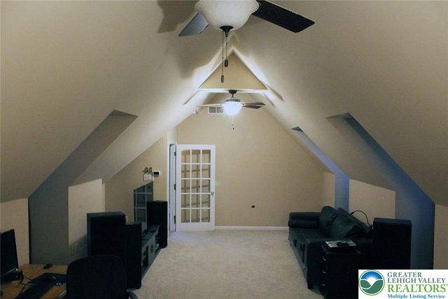 3045 West Scenic Drive, Moore Twp, PA 18038