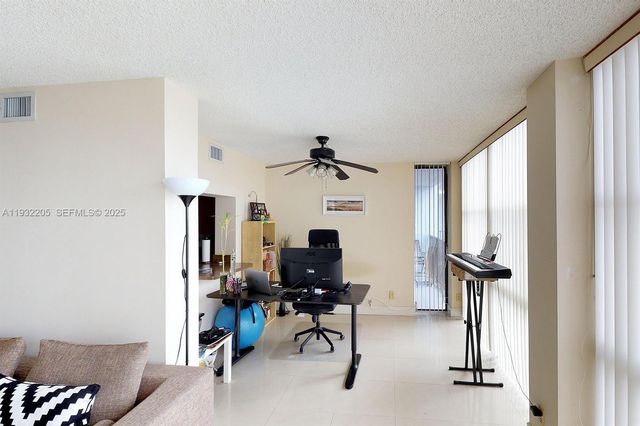 1000 Parkview Dr 301, Hallandale Beach, FL 33009