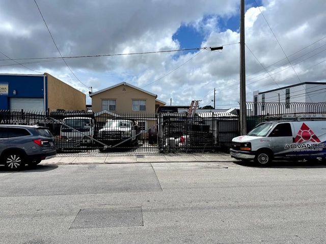 2484 NW 21st Terrace, Miami, FL 33142