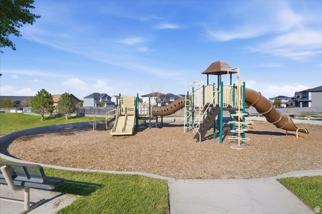 7065 N CHEROKEE ST, Eagle Mountain, UT 84005