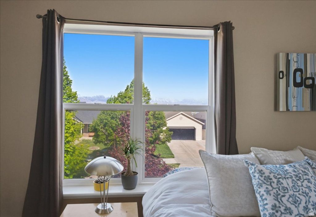 Image 17 of property listing at 7065 N CHEROKEE ST, Eagle Mountain, UT 84005