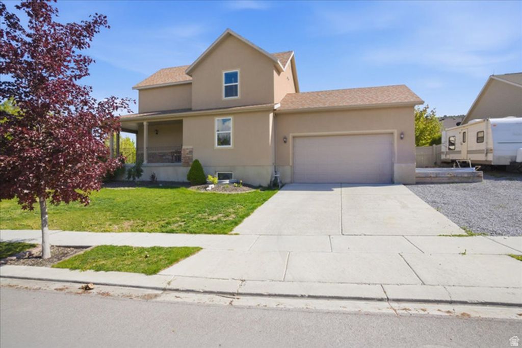 Image 3 of property listing at 7065 N CHEROKEE ST, Eagle Mountain, UT 84005