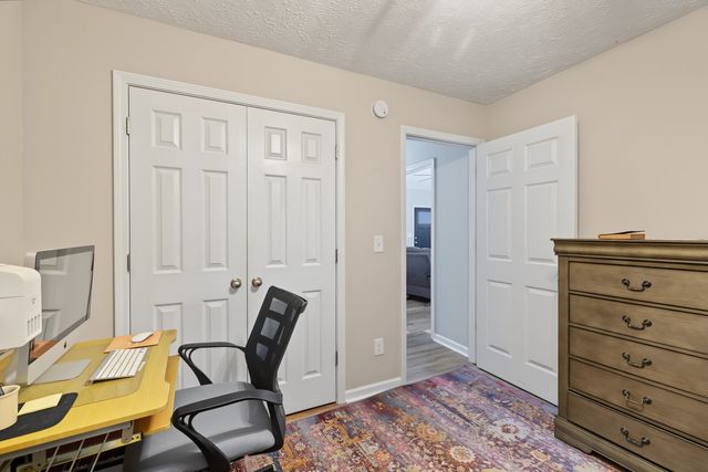 1220 Crescent Ridge Dr, Murfreesboro, TN 37128