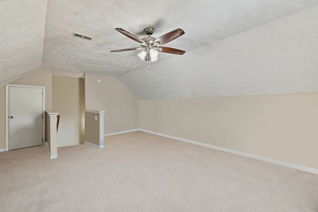 1220 Crescent Ridge Dr, Murfreesboro, TN 37128