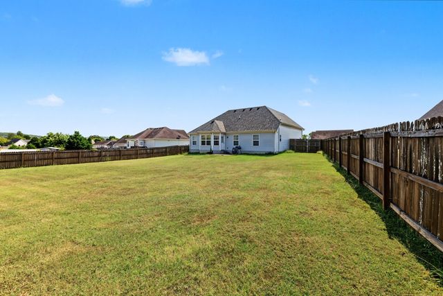 1220 Crescent Ridge Dr, Murfreesboro, TN 37128