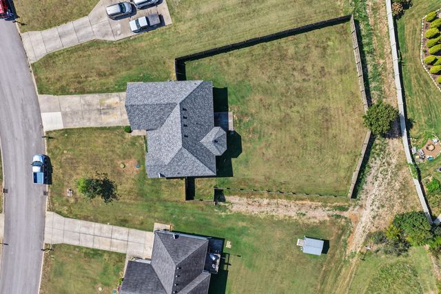 1220 Crescent Ridge Dr, Murfreesboro, TN 37128