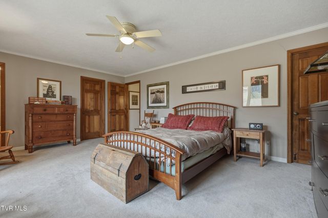 166 Heather Lane, Johnson City, TN 37601