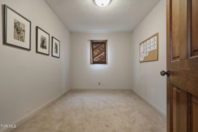 166 Heather Lane, Johnson City, TN 37601