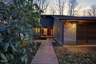 166 Heather Lane, Johnson City, TN 37601