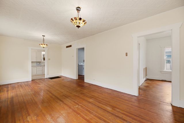 231 N Exposition Ave, Wichita, KS 67203
