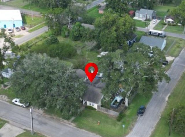 502 N Holly Street, Sweeny, TX 77480