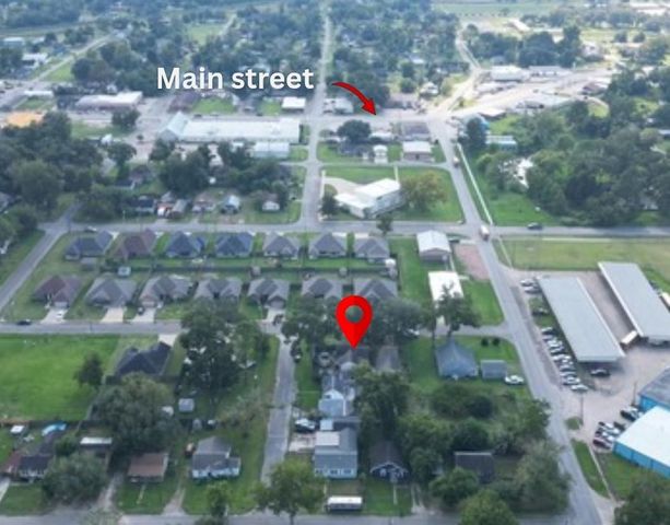 502 N Holly Street, Sweeny, TX 77480