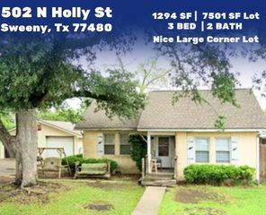502 N Holly Street, Sweeny, TX 77480