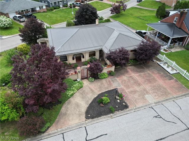 408 Garfield Avenue, Steubenville, OH 43952