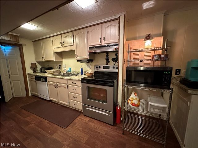 408 Garfield Avenue, Steubenville, OH 43952