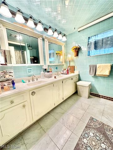 408 Garfield Avenue, Steubenville, OH 43952