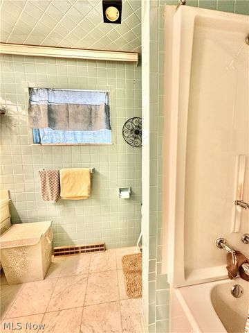408 Garfield Avenue, Steubenville, OH 43952