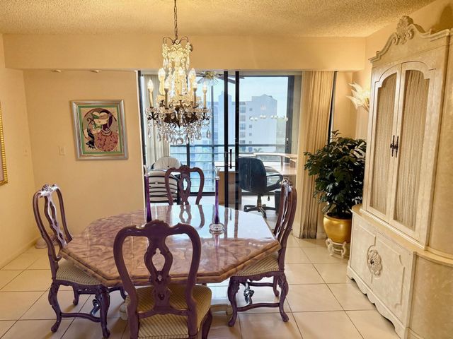 7564 Regency Lake Drive 702, Boca Raton, FL 33433
