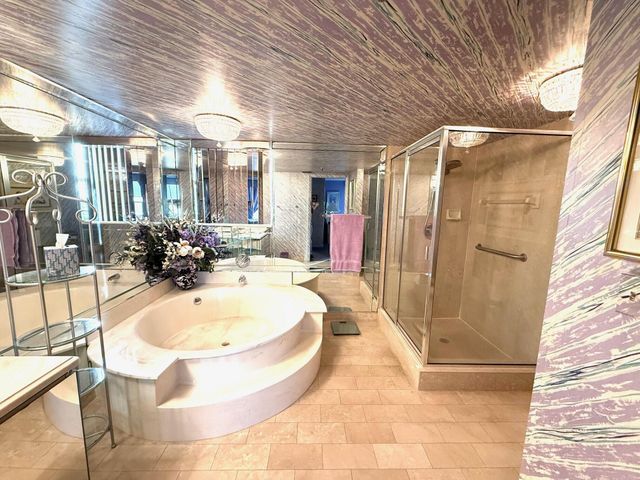 7564 Regency Lake Drive 702, Boca Raton, FL 33433