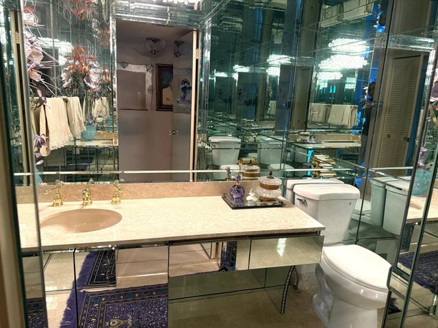 7564 Regency Lake Drive 702, Boca Raton, FL 33433