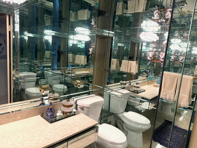 7564 Regency Lake Drive 702, Boca Raton, FL 33433