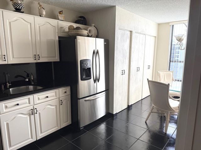 7564 Regency Lake Drive 702, Boca Raton, FL 33433