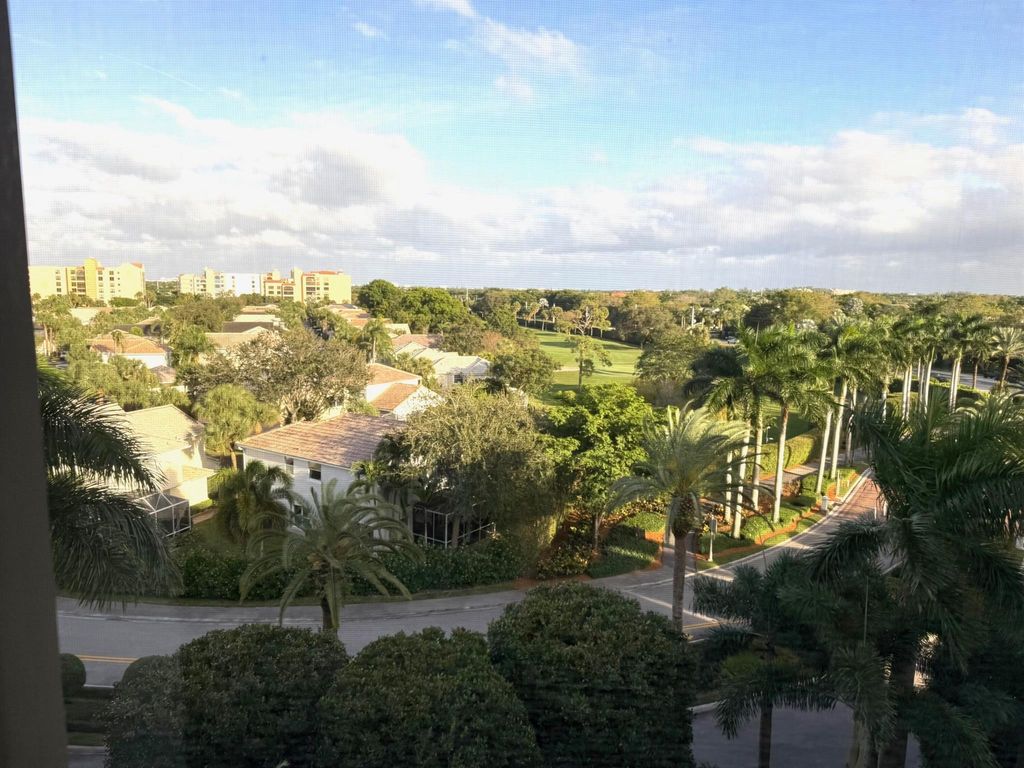 7564 Regency Lake Drive 702, Boca Raton, FL 33433