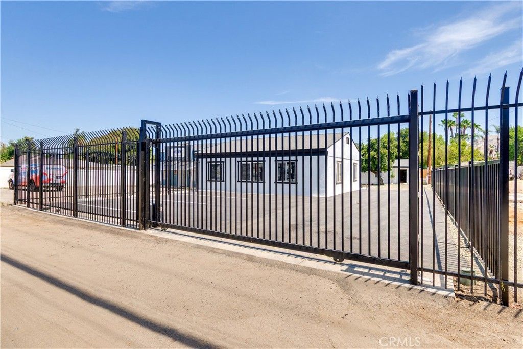 19620 Temescal Canyon, Corona, CA 92881 — exterior