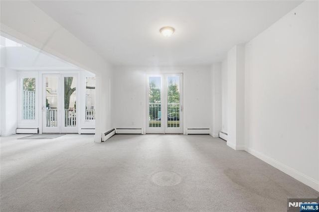 207 Shearwater Court 17, Jersey City, NJ 07305
