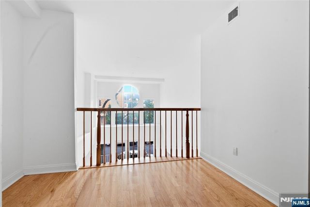 207 Shearwater Court 17, Jersey City, NJ 07305