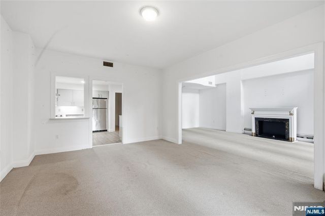 207 Shearwater Court 17, Jersey City, NJ 07305