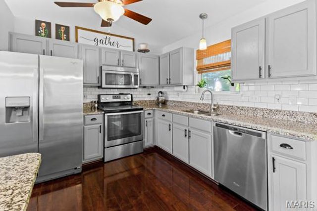 1925 Iditarod Trail, Festus, MO 63028
