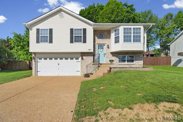 1925 Iditarod Trail, Festus, MO 63028