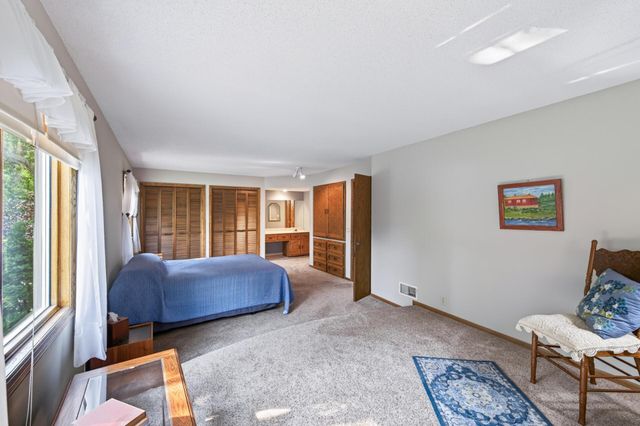 12088 Evergreen Street NW, Coon Rapids, MN 55448